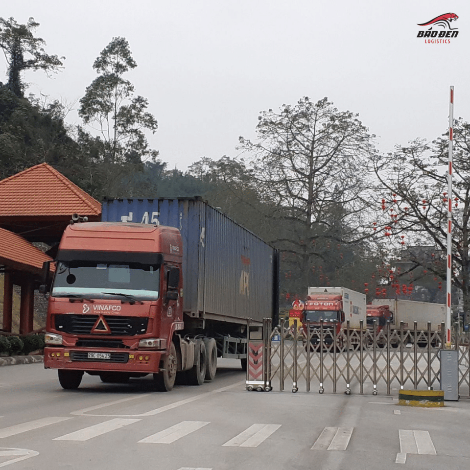 Hoat dong Order va van chuyen hang hoa Trung Quoc tro lai binh thuong.