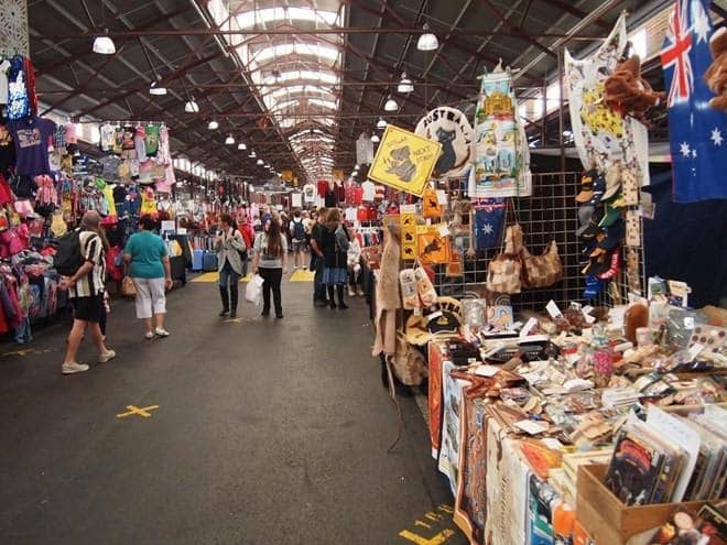 Mua hàng trực tiếp ở các chợ nội địa