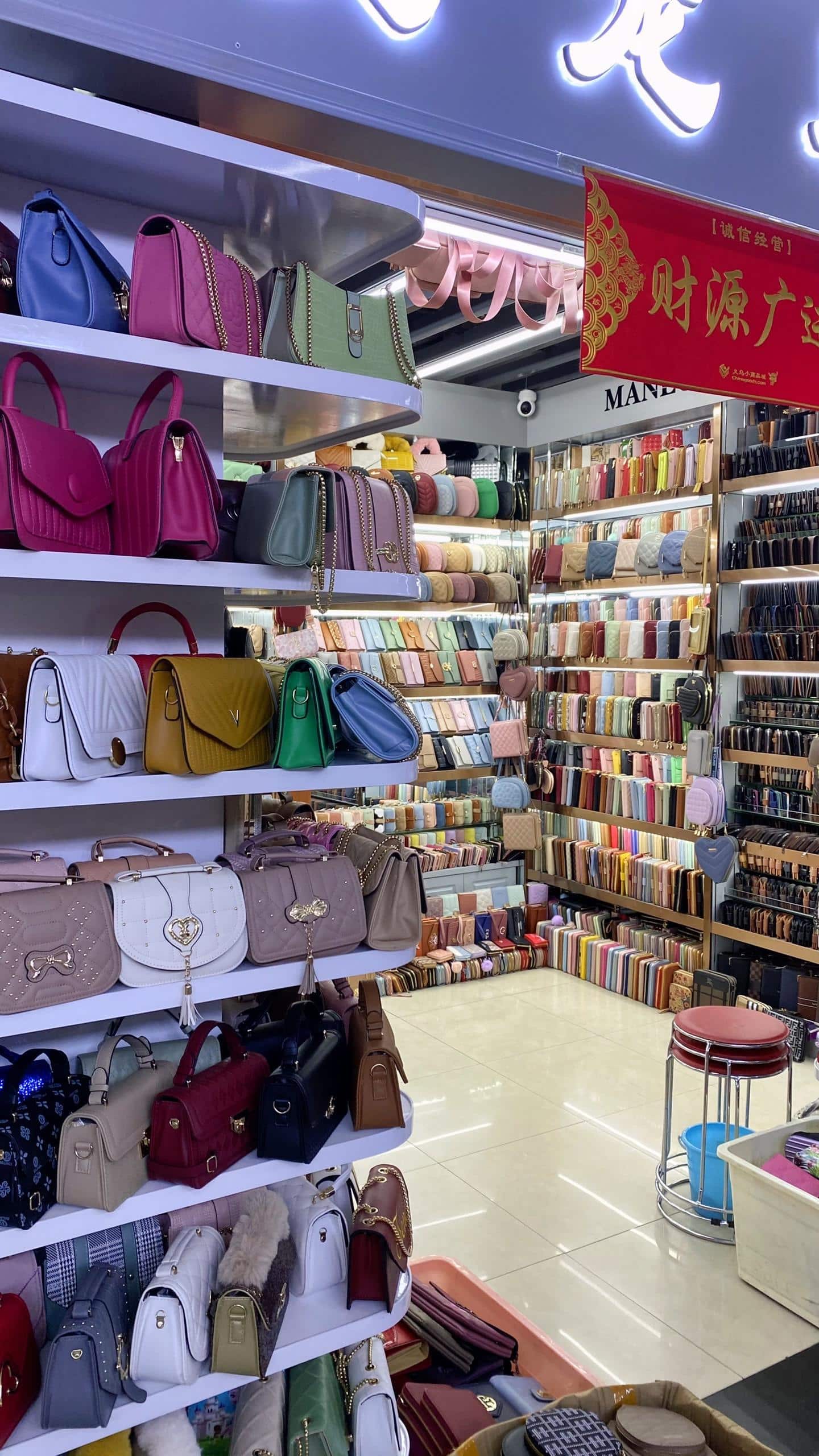 Nhập hàng Trung Quốc tận gốc tại chợ Nghĩa Ô 2 Chợ Nghĩa ô