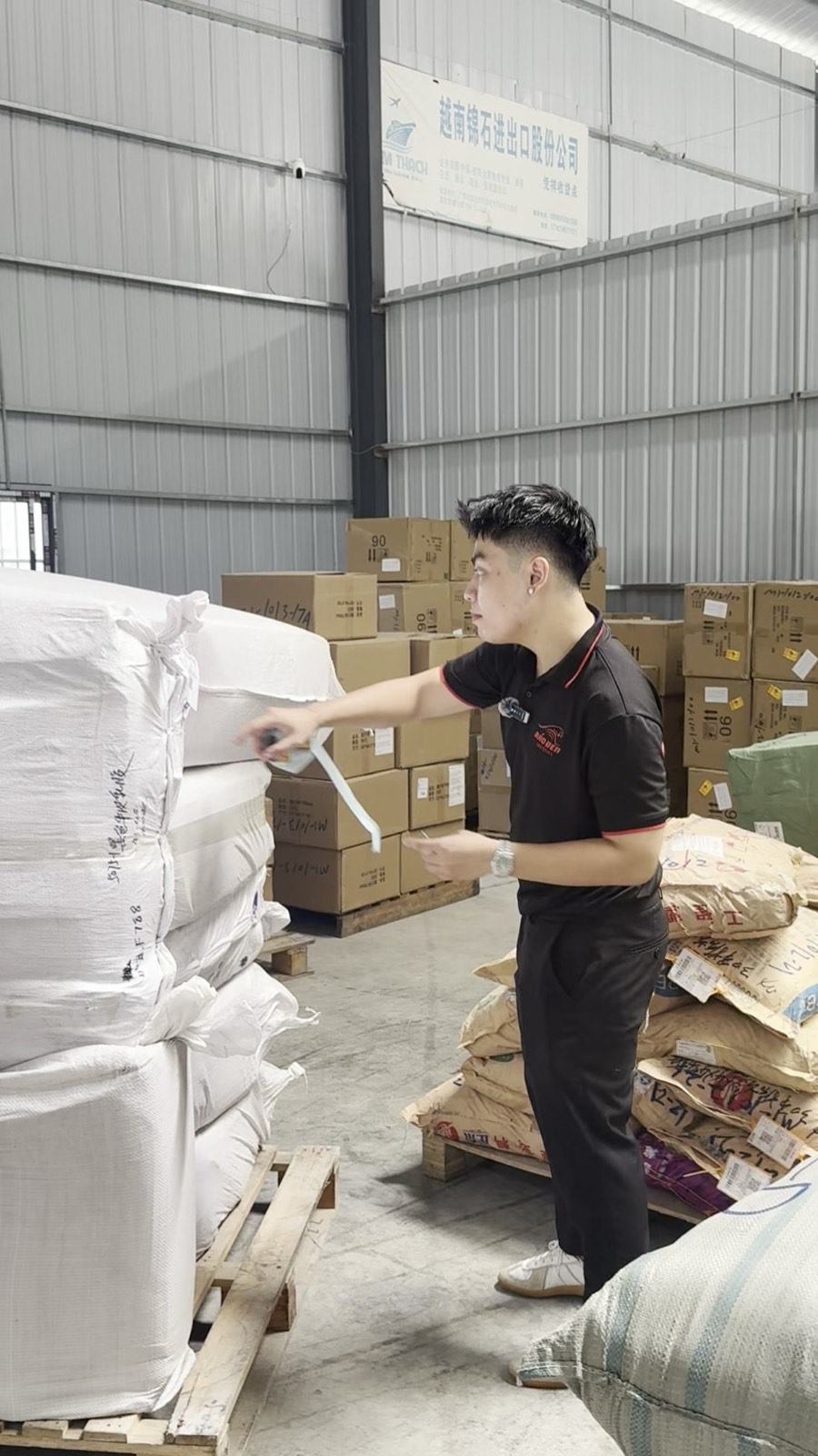hop quy vai dong bao kien vai